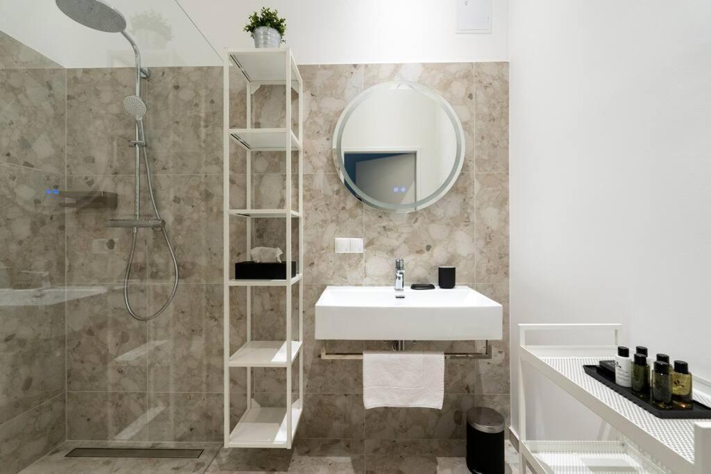 Artful 1Br Suite, City Nearby By Hm Vienna Exterior photo